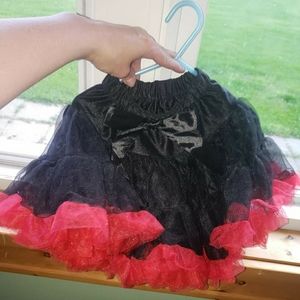 Baby Girl Boutique Tutte skirt size 6-9 mon NWOT